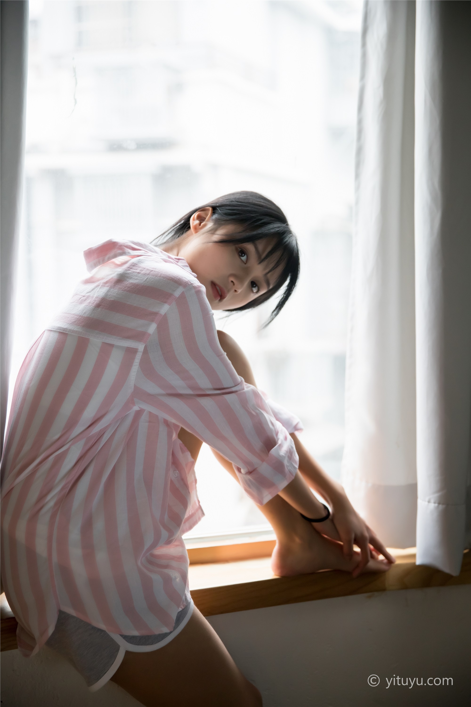 YITUYU艺图语  2021.05.06 少女心情 雨文